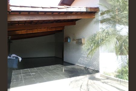 Casa à venda com 400m², 6 quartos e 6 vagas