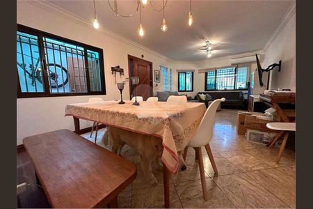 Casa à venda com 3 quartos, 128m² em Lapa, São Paulo