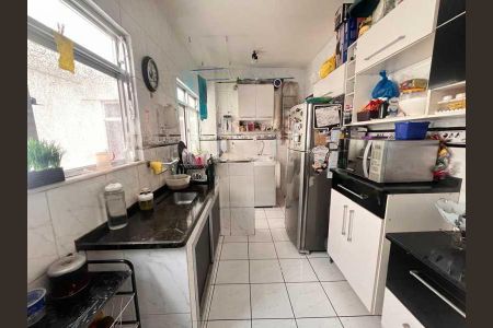 Apartamento à venda com 74m², 2 quartos e 1 vaga