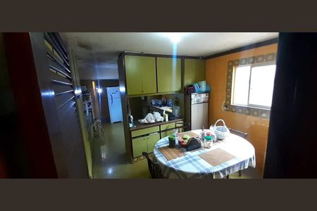 Casa à venda com 384m², 4 quartos e 2 vagas