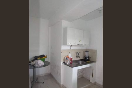 Casa à venda com 303m², 2 quartos e 1 vaga