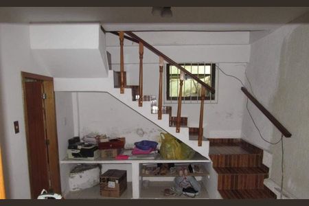 Casa à venda com 303m², 2 quartos e 1 vaga