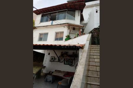 Casa à venda com 400m², 1 quarto e sem vaga