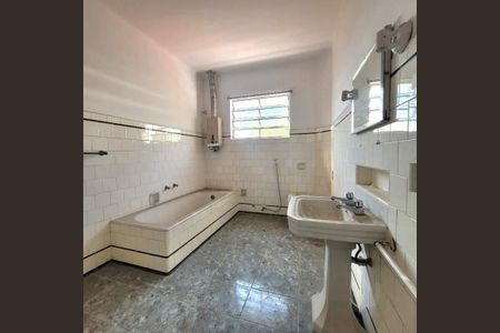 Casa à venda com 157m², 7 quartos e 2 vagas