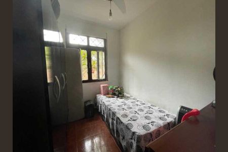 Casa à venda com 228m², 4 quartos e 3 vagas