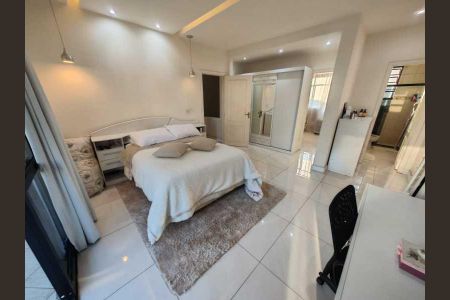 Casa à venda com 279m², 3 quartos e 4 vagas