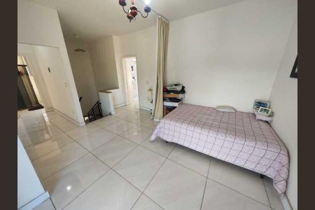 Casa à venda com 279m², 3 quartos e 4 vagas