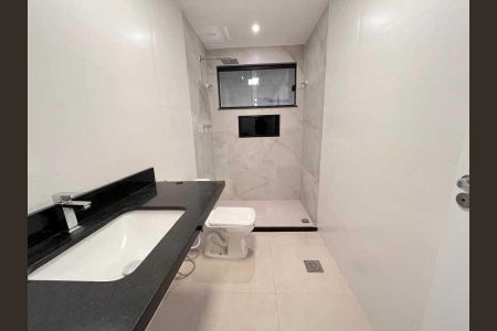 Casa à venda com 375m², 5 quartos e 4 vagas