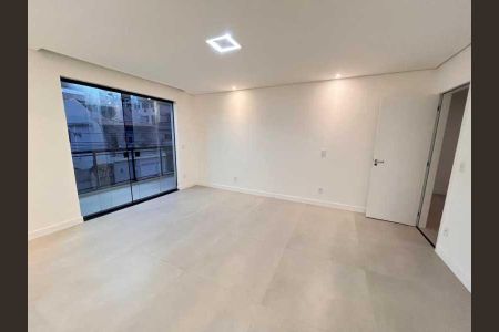 Casa à venda com 5 quartos, 375m² em Tauá, Rio de Janeiro