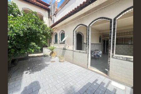 Casa à venda com 119m², 3 quartos e 2 vagas