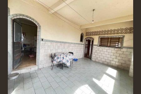 Casa à venda com 119m², 3 quartos e 2 vagas