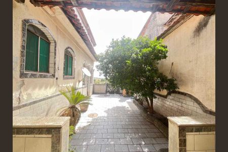 Casa à venda com 119m², 3 quartos e 2 vagas