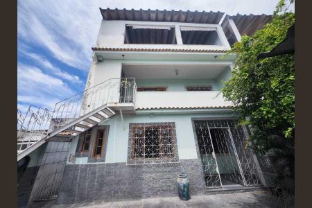 Casa à venda com 204m², 3 quartos e 2 vagas