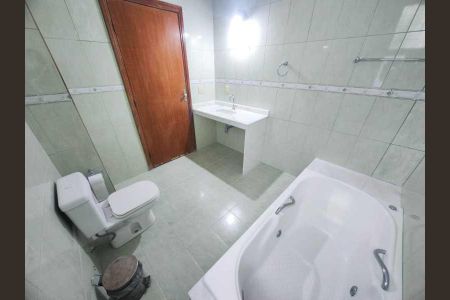 Casa à venda com 204m², 3 quartos e 2 vagas