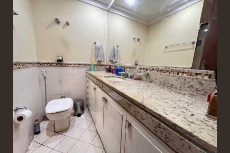 Casa à venda com 192m², 3 quartos e 2 vagas