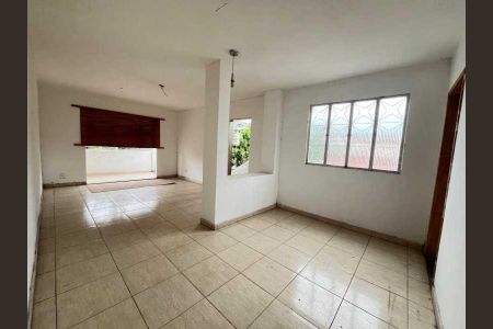 Casa à venda com 261m², 6 quartos e 4 vagas