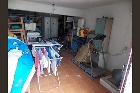 Casa à venda com 129m², 3 quartos e 4 vagas