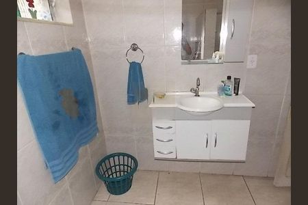 Casa à venda com 129m², 3 quartos e 4 vagas