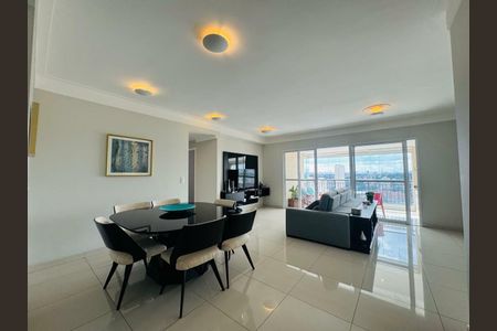 Apartamento à venda com 3 quartos, 110m² em Vila Alexandria, São Paulo