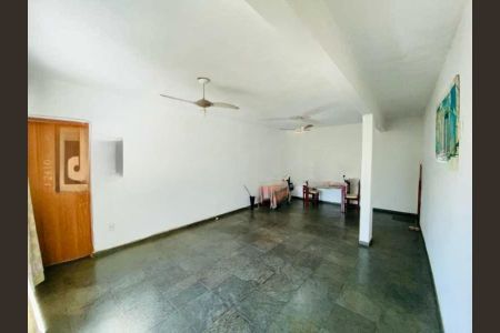 Casa de condomínio à venda com 60m², 3 quartos e 2 vagas