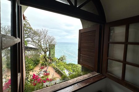 Casa à venda com 524m², 4 quartos e 3 vagas Casa à venda com 524m², 4 quartos e 3 vagasVista do Quarto 1