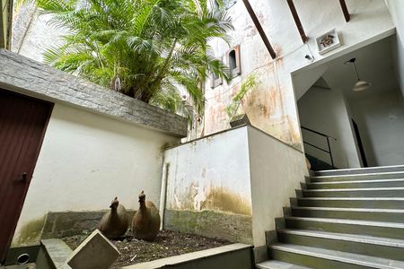 Casa à venda com 524m², 4 quartos e 3 vagas Casa à venda com 524m², 4 quartos e 3 vagasÁrea Externa