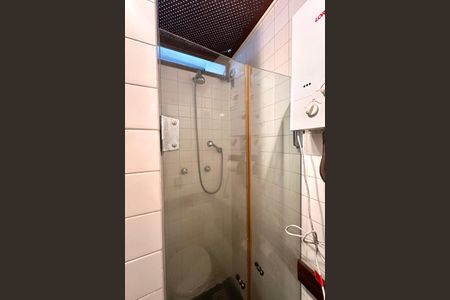 Casa à venda com 524m², 4 quartos e 3 vagas Casa à venda com 524m², 4 quartos e 3 vagasBanheiro Social