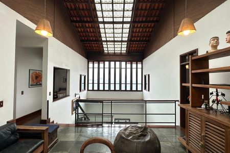 Casa à venda com 524m², 4 quartos e 3 vagas Casa à venda com 524m², 4 quartos e 3 vagasSala 3