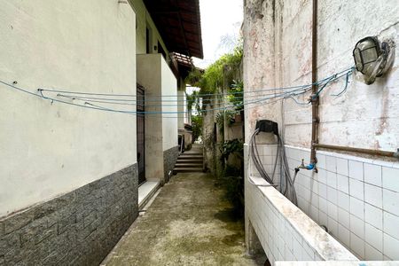 Casa à venda com 524m², 4 quartos e 3 vagas Casa à venda com 524m², 4 quartos e 3 vagasÁrea Externa