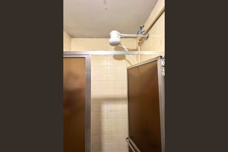 Casa à venda com 524m², 4 quartos e 3 vagas Casa à venda com 524m², 4 quartos e 3 vagasBanheiro de Serviço