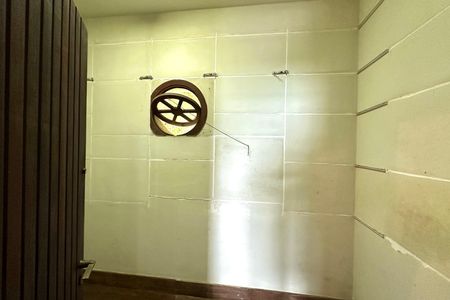 Casa à venda com 524m², 4 quartos e 3 vagas Casa à venda com 524m², 4 quartos e 3 vagasBanheiro da Suíte