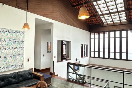 Casa à venda com 524m², 4 quartos e 3 vagas Casa à venda com 524m², 4 quartos e 3 vagasSala 3