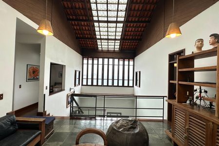 Casa à venda com 524m², 4 quartos e 3 vagas Casa à venda com 524m², 4 quartos e 3 vagasSala 3