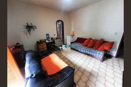 Casa de condomínio à venda com 331m², 4 quartos e 4 vagas