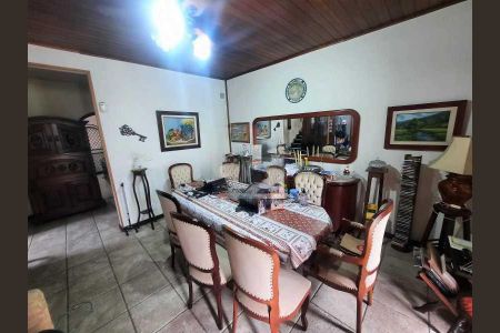 Casa de condomínio à venda com 331m², 4 quartos e 4 vagas