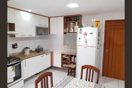 Casa à venda com 125m², 3 quartos e 1 vaga