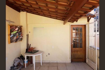 Casa à venda com 125m², 3 quartos e 1 vaga