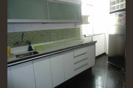 Apartamento à venda com 256m², 4 quartos e 1 vaga