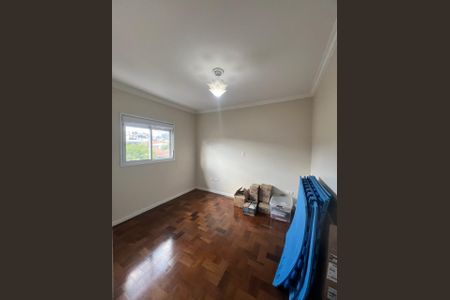 Casa à venda com 3 quartos, 250m² em Vila Curuçá, Santo André