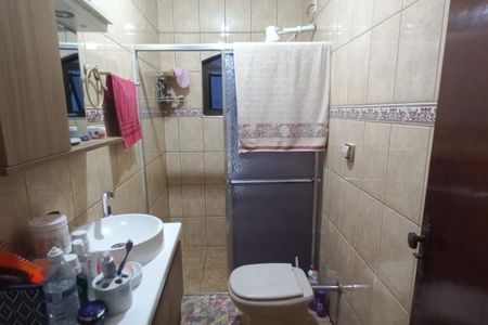 Casa à venda com 136m², 3 quartos e 2 vagas