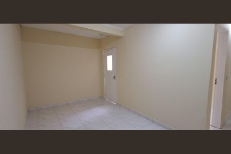 Sala de casa para alugar com 2 quartos, 95m² em Nova Gerti, São Caetano do Sul