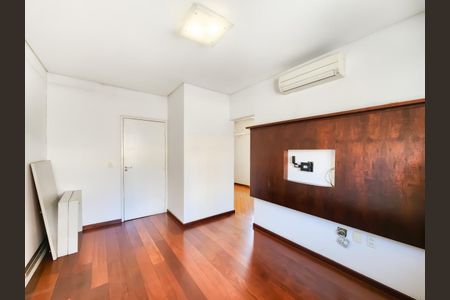 Foto 01 de casa à venda com 4 quartos, 195m² em Vila Clementino, São Paulo