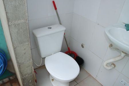 Casa de condomínio para alugar com 148m², 2 quartos e 1 vagaBanheiro de Serviço