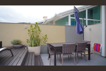 Apartamento para alugar com 190m², 4 quartos e 2 vagas Apartamento para alugar com 190m², 4 quartos e 2 vagasTerraço