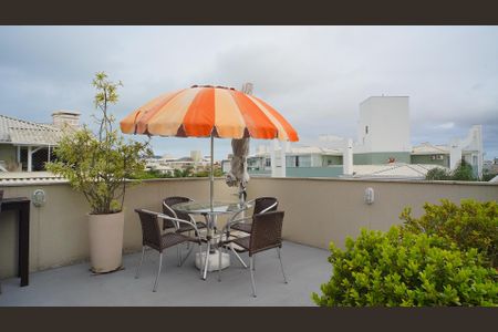 Apartamento para alugar com 190m², 4 quartos e 2 vagas Apartamento para alugar com 190m², 4 quartos e 2 vagasTerraço