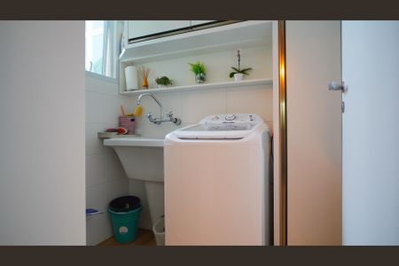 Apartamento para alugar com 190m², 4 quartos e 2 vagas Apartamento para alugar com 190m², 4 quartos e 2 vagasÁrea de serviço