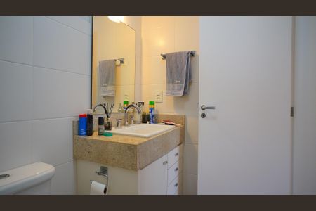Apartamento para alugar com 190m², 4 quartos e 2 vagas Apartamento para alugar com 190m², 4 quartos e 2 vagasBanheiro da Suíte