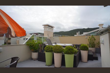 Apartamento para alugar com 190m², 4 quartos e 2 vagas Apartamento para alugar com 190m², 4 quartos e 2 vagasTerraço