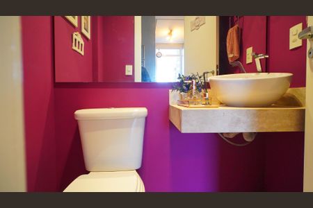 Apartamento para alugar com 190m², 4 quartos e 2 vagas Apartamento para alugar com 190m², 4 quartos e 2 vagasLavabo