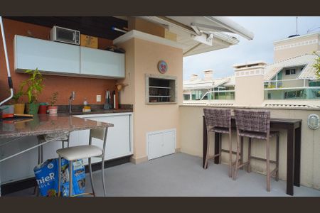 Apartamento para alugar com 190m², 4 quartos e 2 vagas Apartamento para alugar com 190m², 4 quartos e 2 vagasTerraço